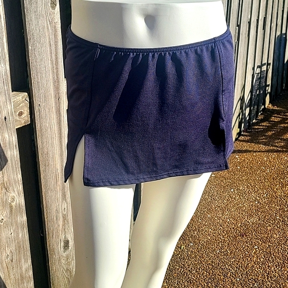 Women's Built-in Brief Swim Skirt - Picture 14 of 17